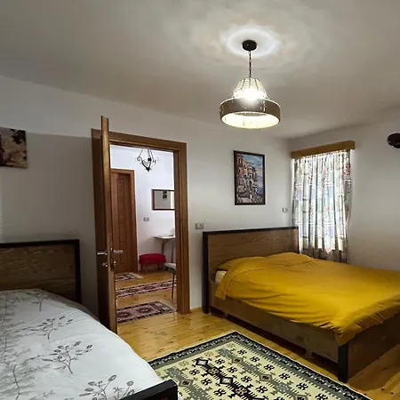 Florija’s Lejlighed Dardhe (Korce)